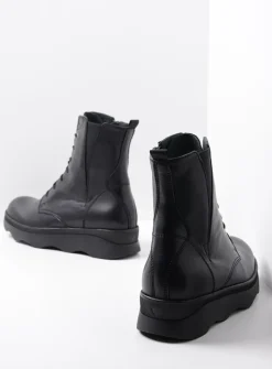 Veterlaarzen|Herfst/Winter<Wolky Akita - zwart leer zwartleer