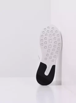 Lage Veterschoenen|Wandelschoenen<Wolky Bounce - wit/zilver leer wit/zilverleer