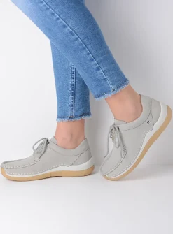 Lage Veterschoenen|Sneakers<Wolky Celebration - lichtgrijs nubuck lichtgrijsnubuck