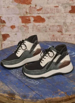 Hoge Veterschoenen|Wandelschoenen<Wolky Crown S2F - zwart/gebroken wit stretchleer zwart/gebrokenwitstretchleer