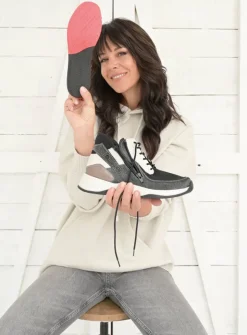 Hoge Veterschoenen|Wandelschoenen<Wolky Crown S2F - zwart/gebroken wit stretchleer zwart/gebrokenwitstretchleer