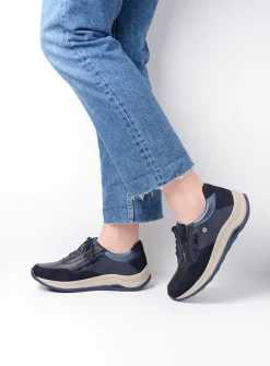 Lage Veterschoenen|Wandelschoenen<Wolky Cupar - blauw combi leer blauwcombileer