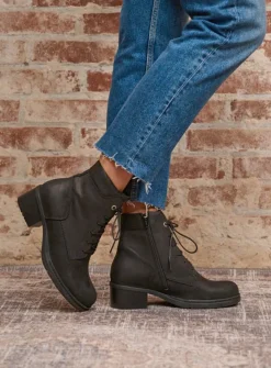 Hoge Veterschoenen|Veterlaarzen<Wolky Edson XW - zwart nubuck zwartnubuck