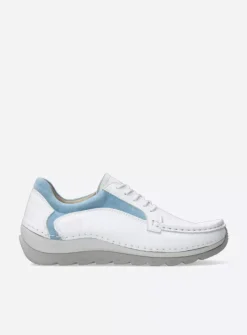 Lage Veterschoenen<Wolky Japura - wit-lichtblauw leer wit-lichtblauwleer