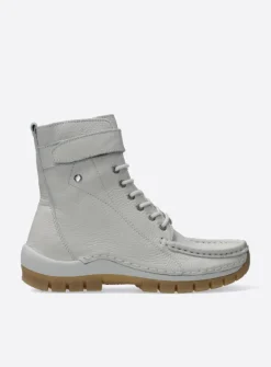 Hoge Veterschoenen|Veterlaarzen<Wolky Reach - creme wit leer cremewitleer