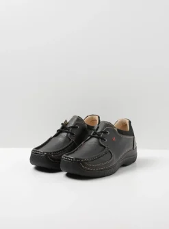 Lage Veterschoenen<Wolky Roll Shoe - zwart leer zwartleer