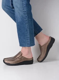 Slippers|Klompen<Wolky Roll Slide - brons geprint leer bronsgeprintleer