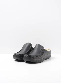 Slippers|Klompen<Wolky Roll Slide - zwart leer zwartleer