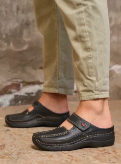 Slippers|Klompen<Wolky Roll Slipper - zwart leer zwartleer