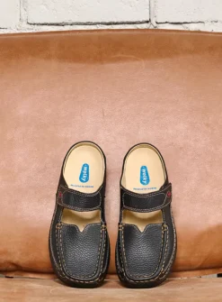 Slippers|Klompen<Wolky Roll Slipper - zwart leer zwartleer