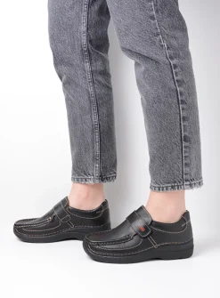 Instappers|Herfst/Winter<Wolky Roll Strap - zwart leer zwartleer