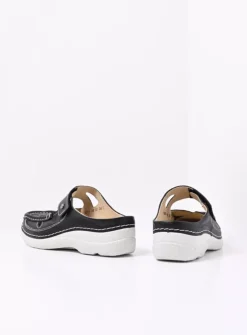 Slippers|Klompen<Wolky Roll Talaria - zwart leer zwartleer