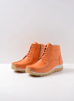 Hoge Veterschoenen<Wolky Salado - oranje leer oranjeleer