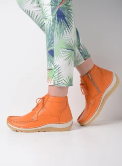 Hoge Veterschoenen<Wolky Salado - oranje leer oranjeleer