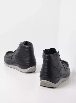 Hoge Veterschoenen<Wolky Salado - zwart leer zwartleer