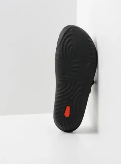 Slippers<Wolky Sense Vegan - zwart vegan lak zwartveganlak