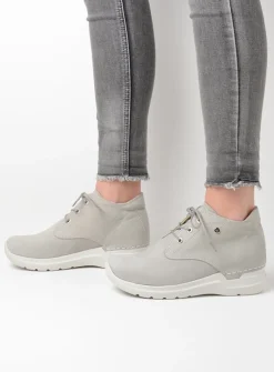 Hoge Veterschoenen|Wandelschoenen<Wolky Truth HV - lichtgrijs nubuck lichtgrijsnubuck