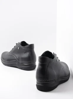 Hoge Veterschoenen|Wandelschoenen<Wolky Truth HV - zwart leer zwartleer