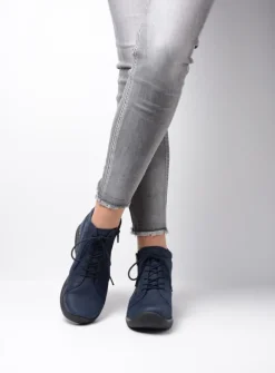 Hoge Veterschoenen|Wandelschoenen<Wolky Why - blauw nubuck blauwnubuck
