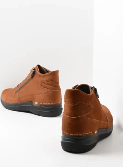 Hoge Veterschoenen|Wandelschoenen<Wolky Why - cognac nubuck cognacnubuck